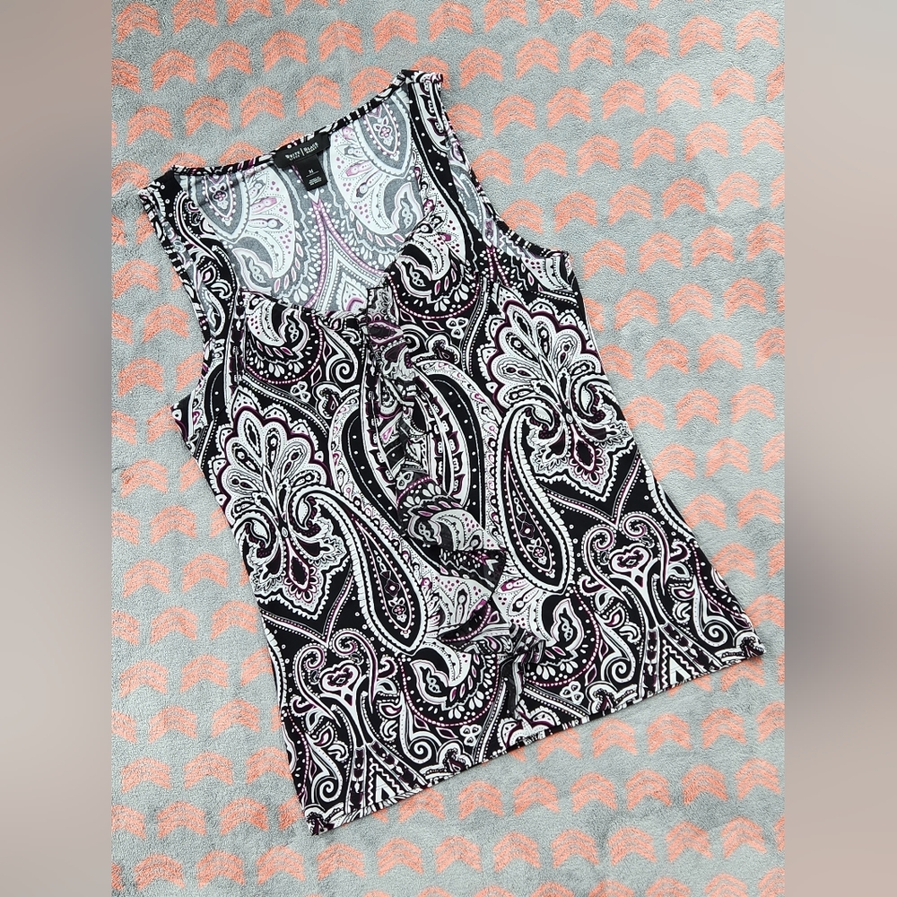 White House Black Market Black/White/Purple Paisley Tank Size Medium.